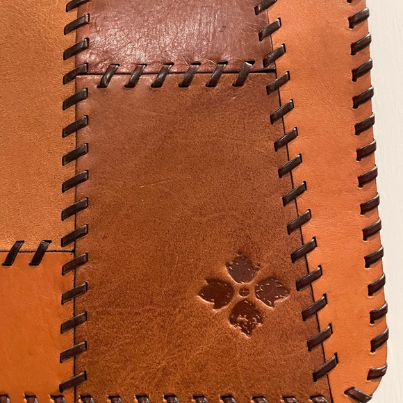 Patricia Nash Patchwork 100% Italian Leather Crossbody Bag. The Granada Bag. - Picture 2 of 16